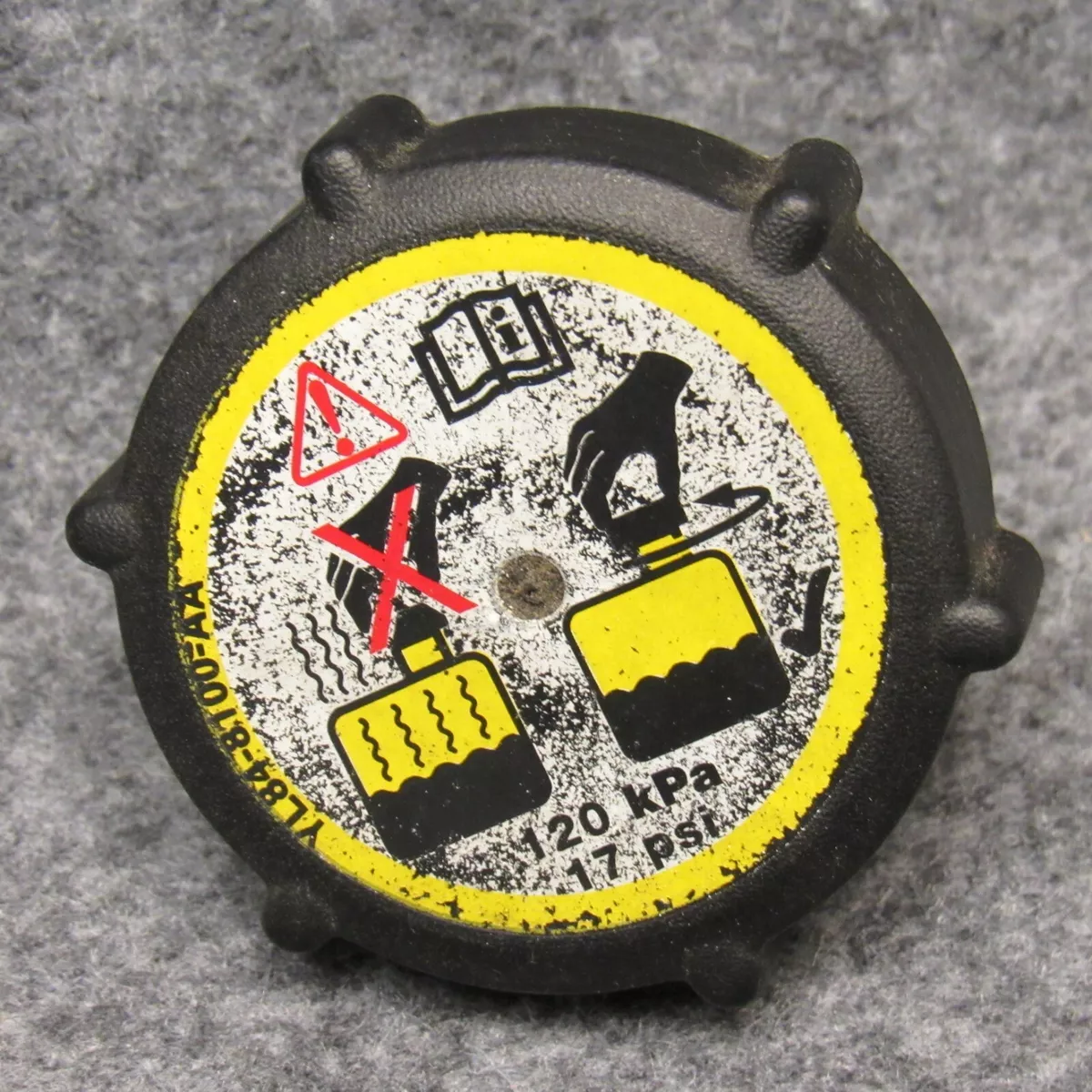 Coolant filler clearance cap