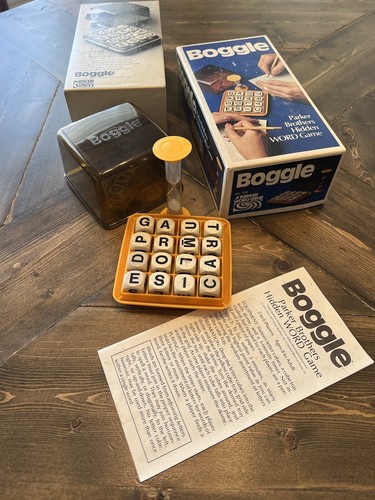 Vintage 1976 BOGGLE Parker Brothers Word Game Complete - Picture 2 of 6
