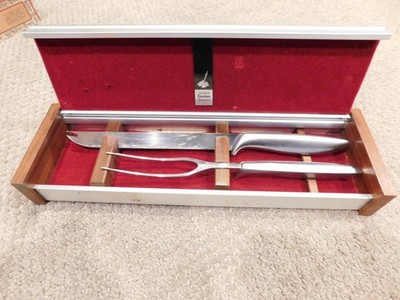 Vintage Gerber Legendary Blades Carving Set 2pc Knife Fork with Metal Wood Box
