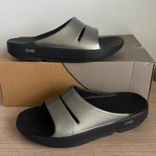 OOFOS OOAHH Luxe Metallic Silver Slip On Comfort Recovery Sandal- SZ M 6- W 8