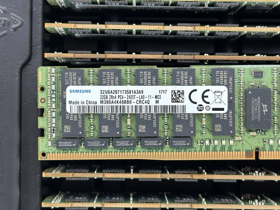 Memória RAM M386A4K40BB0-CRC4Q Samsung 1x 32GB 2Rx4 PC4-2400T-L ECC LRDIMM DDR4 - Imagem 4 de 4