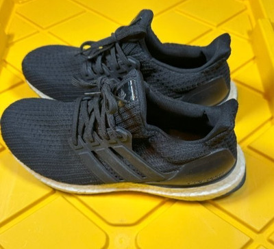  Adidas UltraBoost Womens Size 8.5 Core Black White Athletic Sneakers 4.0 DNA 