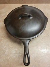 Cast Iron Vollrath #8 deep or chicken fryer with raised letter lid