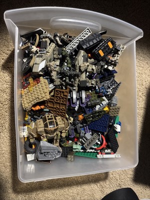 ~8 lbs of off brand Lego