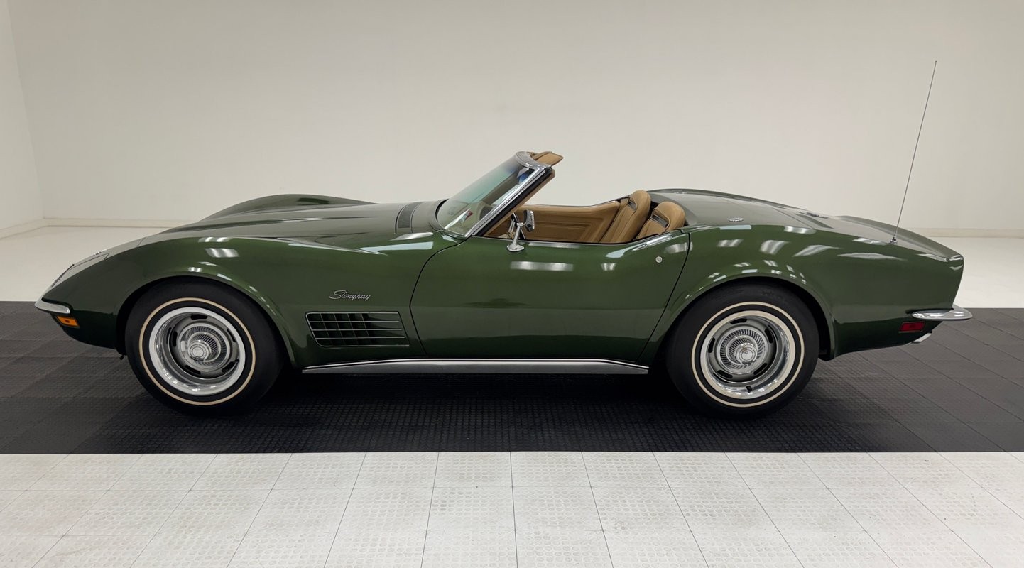 1970 Donnybrooke Green Chevrolet Corvette   | C3 Corvette Photo 6