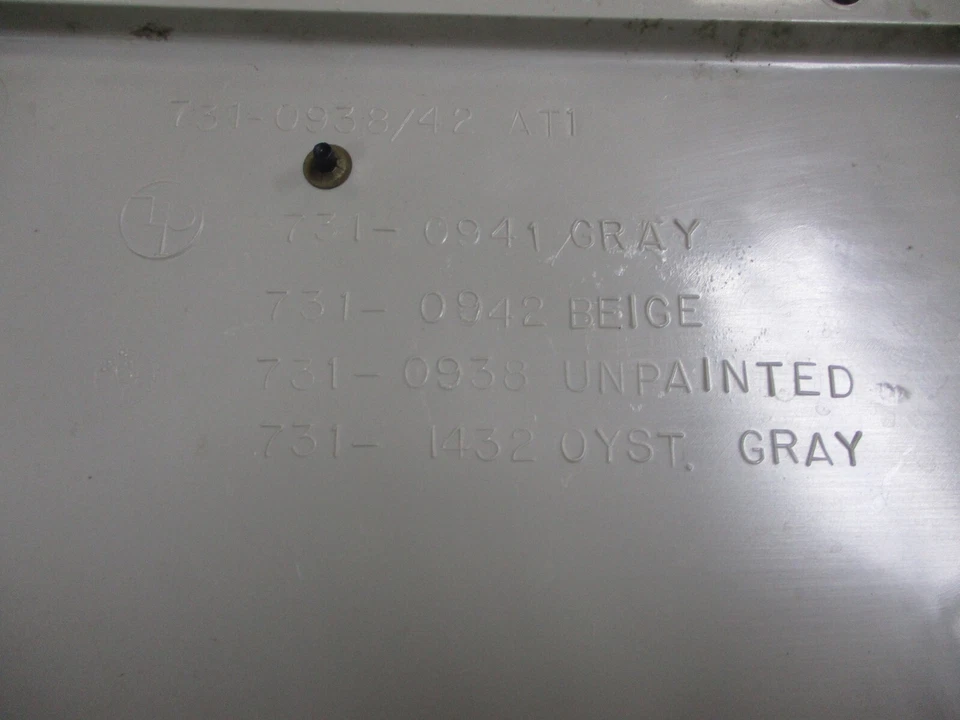 CAPAS LATERAIS DE CAPÔ BRANCO OUTDOOR LT-15 CRUISE MATIC 731-0943, 731-0938 - Imagem 4 de 4