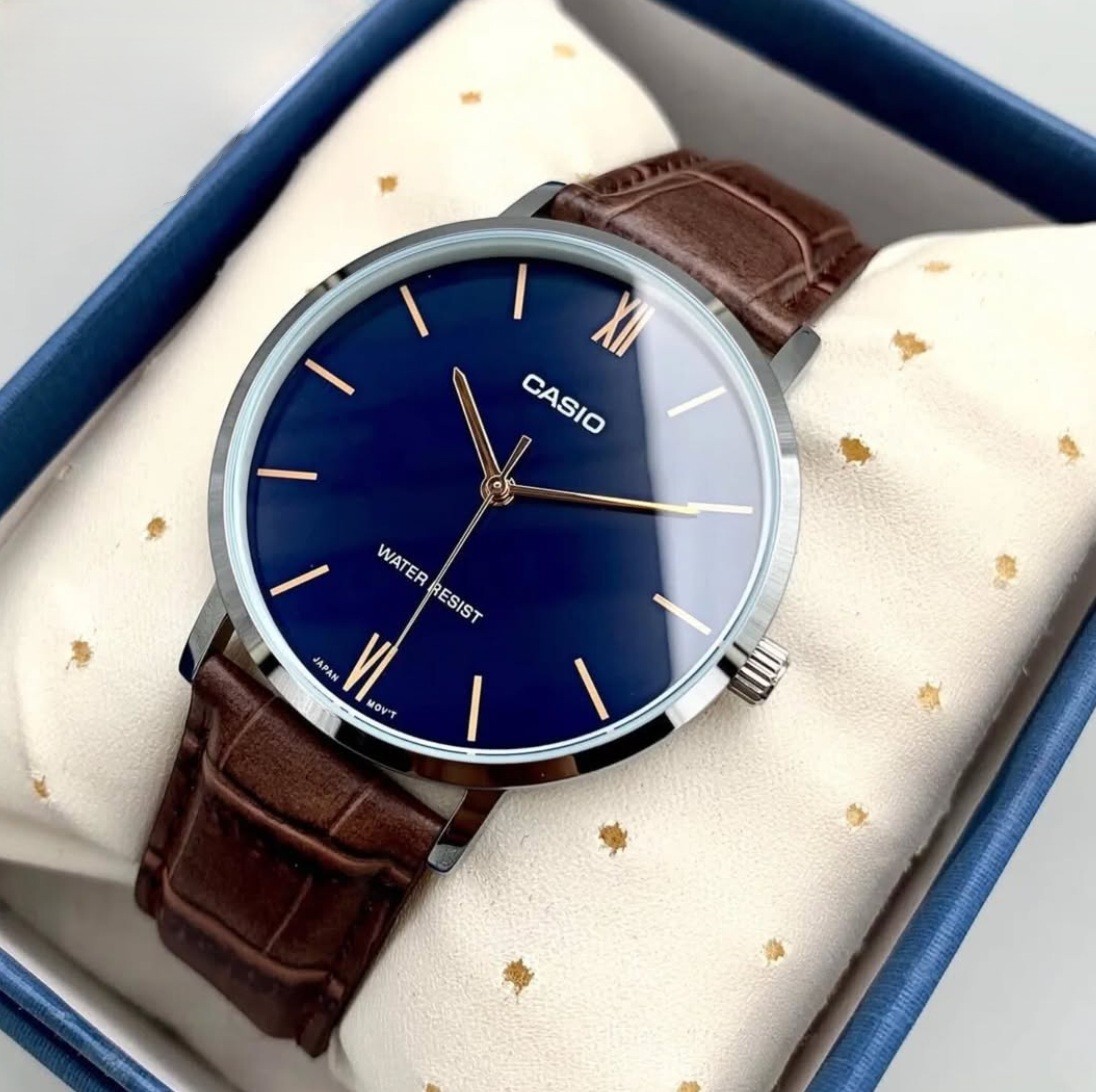 Orologio Uomo Casio MTP-VT01L-2B Blu Analogico Pelle Marrone Minimalista Roma