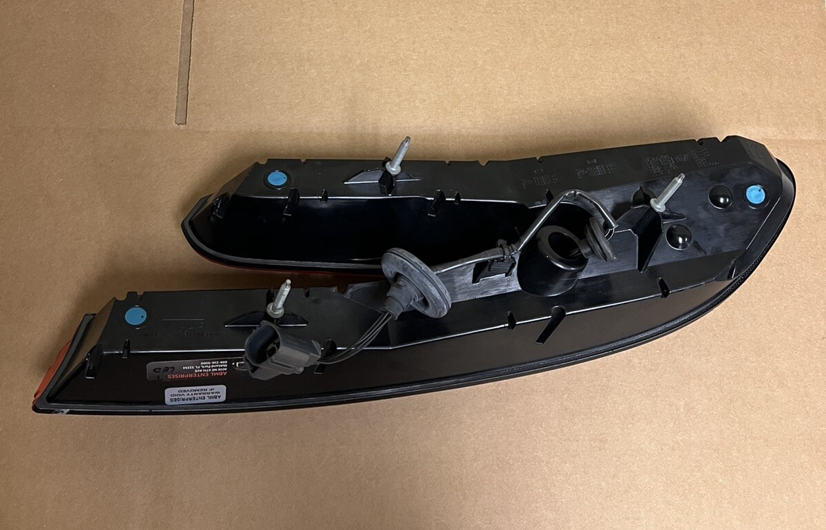 OEM 2017-23 Aston Martin DB11 Rear Left Tail Light Lamp Assembly HY53-13405-BD