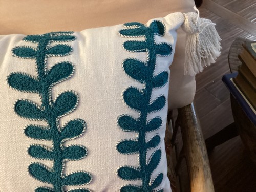 NWT ORIGIN 21 PILLOW - Picture 2 of 12