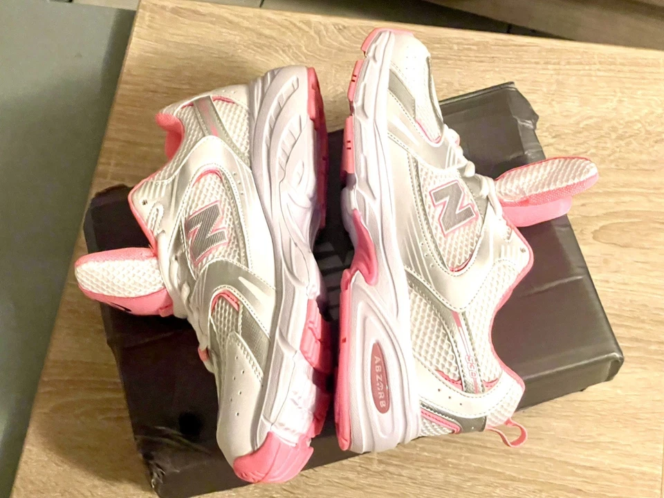 New Balance 530 - Blanc / Argent / Rose - Taille 40 (Neuves avec boîte) - Photo 4/4