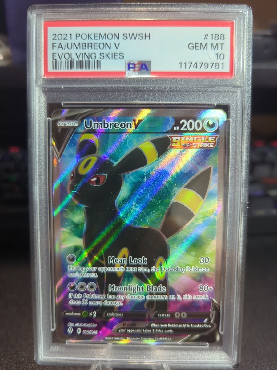 Umbreon V (Full Art) 188/203 SWSH07: Evolving Skies Holo for