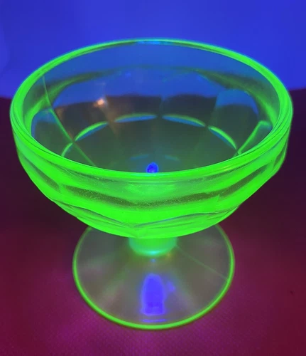 Vintage Depression Vaseline Glass Sherbet Dessert Cup Green Footed URANIUM