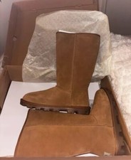 BNIB Decker UGG Classic Essential Tall BOOTS in Chestnut UK 8. RRP-£230!
