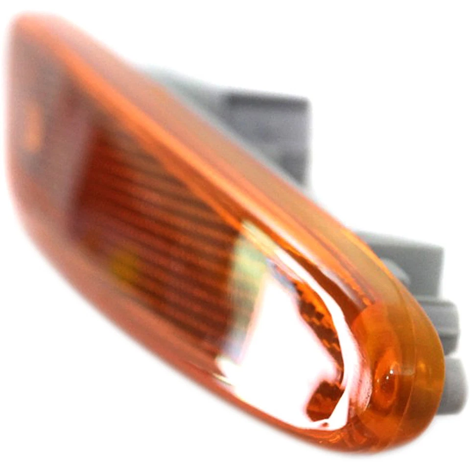 Боковой маркер для Chevrolet Corvette 2005-2013 годов выпуска передний правый желтый с лампой - Изображение 2 из 4