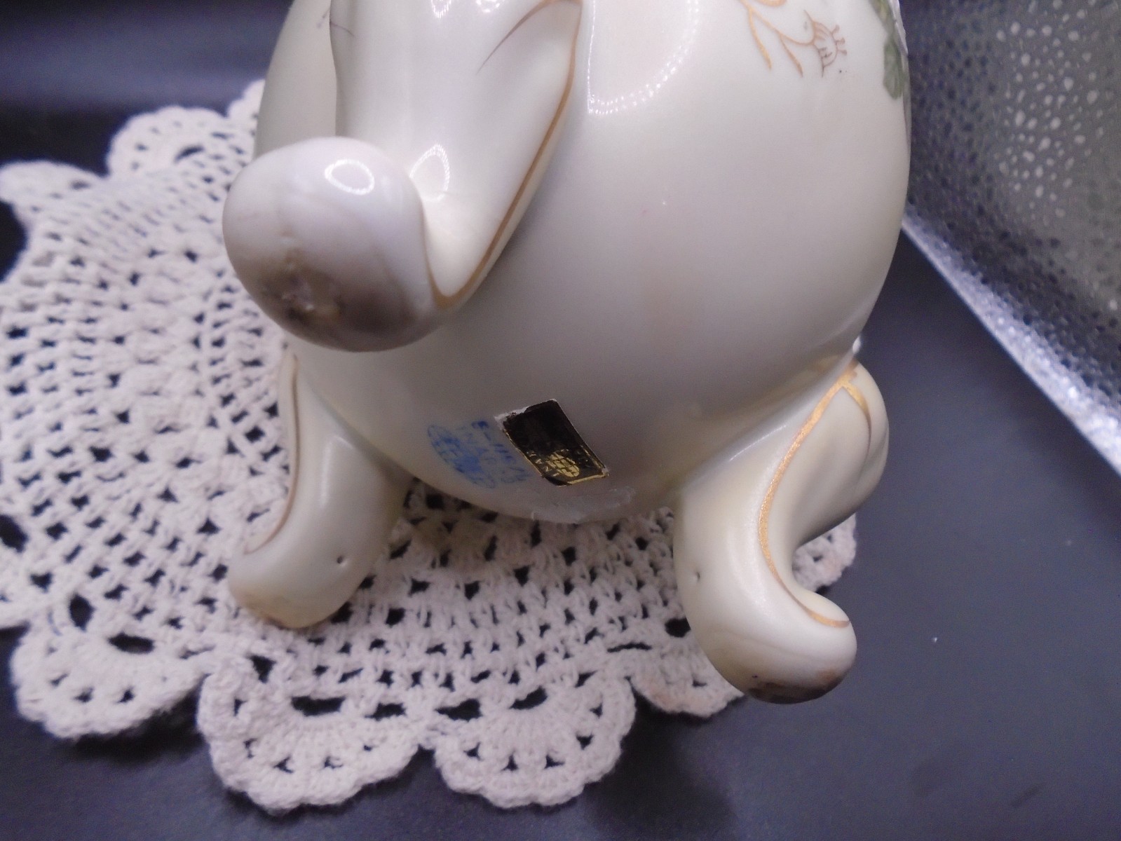 Japanese Inarco Hand Painted Vase, one tiny chip, shown, In good condition