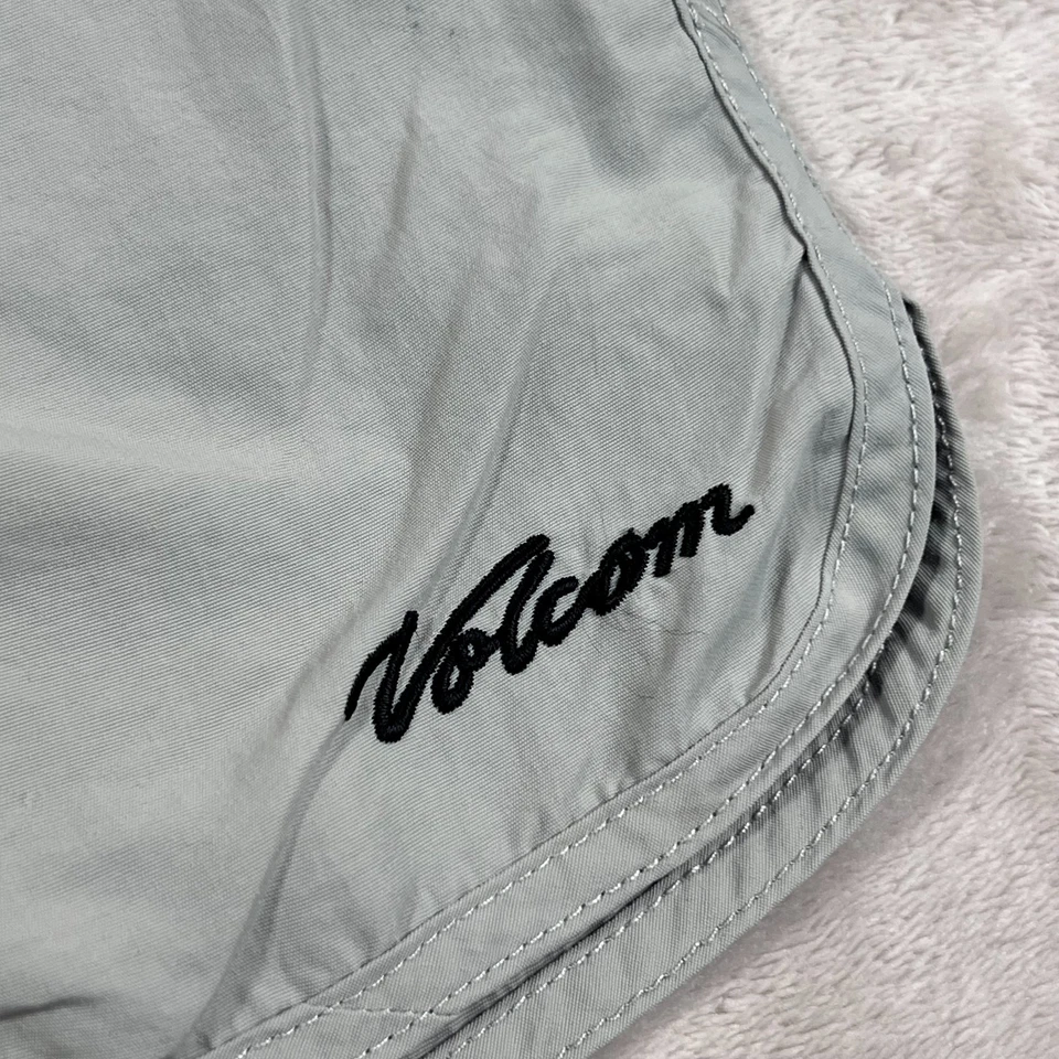 Volcom Hybrid Shorts Mens Size Small Gray Quick Dry Lightweight Pull On Active - Image 2 of 4