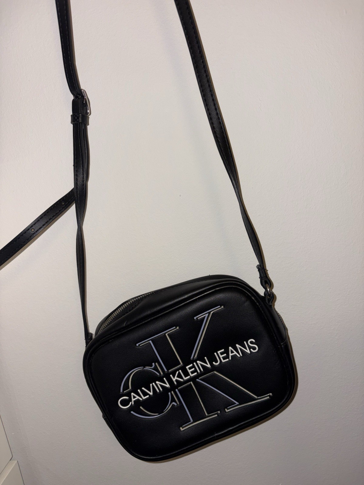 Calvin Klein Jeans borsa a tracolla donna con logo CK, usata pari a nuova