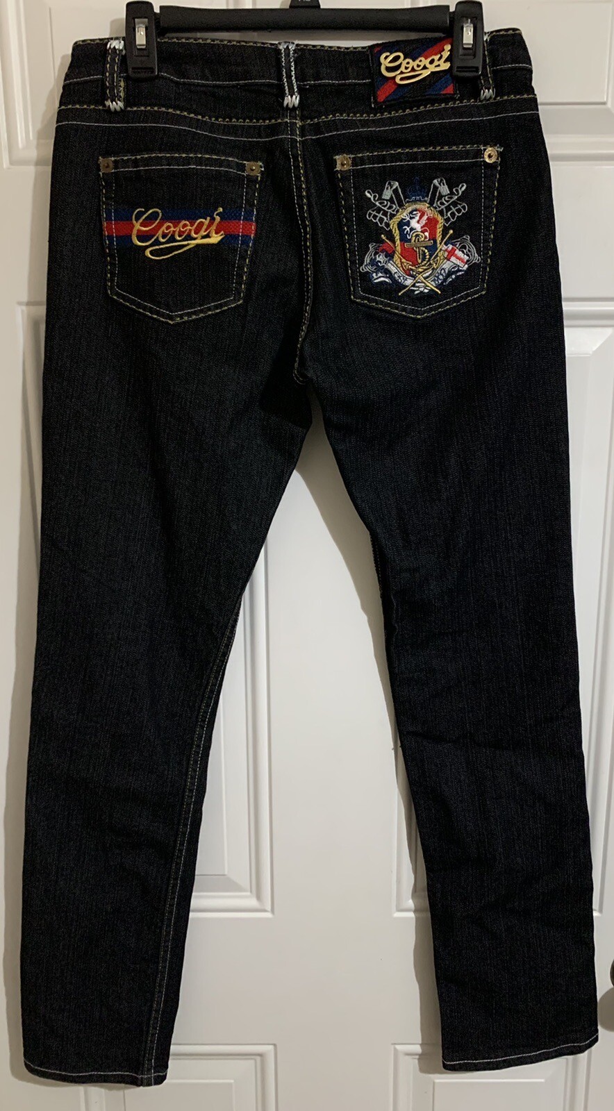 Picture 1 of 12