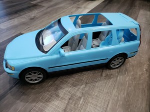 barbie volvo car
