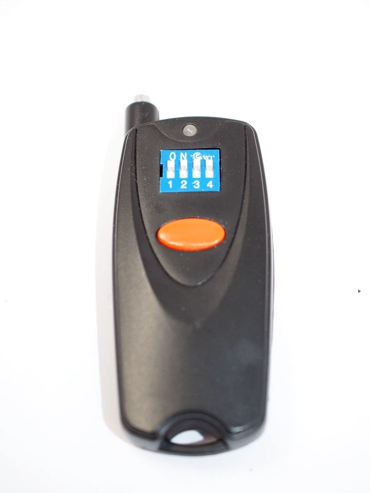 Aputure MC-30 Wireless Remote Control for Nikon Digital Cameras - Image 3 of 4