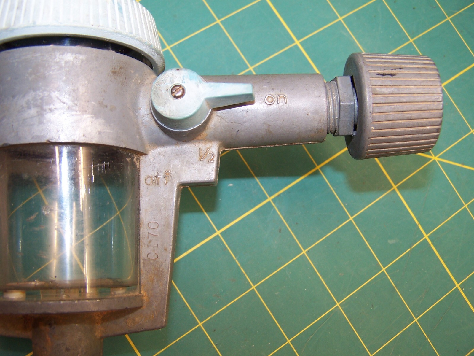 Vintage Ross Root Feeder Model 150 Fertilizer Tool Metal Heavy Duty 27