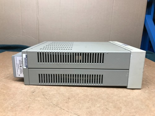 HP E3611A DC Power Supply with Output Cables and Power Cord - Picture 5 of 9