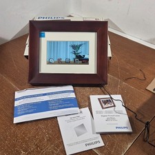 Phillips 7"' Digital Photo Frame 128 MB