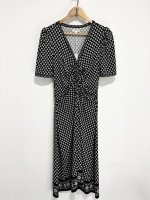 Max Studio schwarzes Kleid Größe Large V-Ausschnitt Kurzarm geometrisches Muster knielang