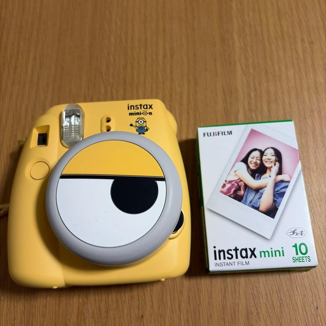 Fujifilm Instax Mini 8 Minion Yellow Instant Camera Limited