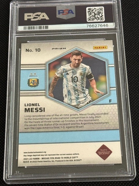 2021-22 Panini Mosaic Fifa Road to World Cup Lionel Messi Silver #10 PSA 9 view 2