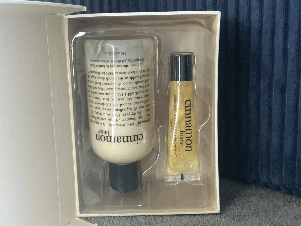 Philosophy Shower Gel & High Gloss High Flavor Lip Shine Cinnamon Buns Gift Set! - Image 3 of 4