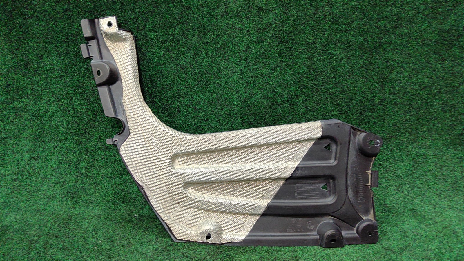 2019-2025 BMW X5 Rear Right Diffuser Shield OEM 51757476002