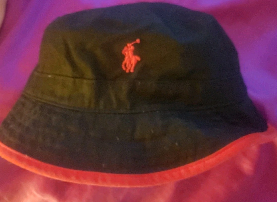 PONY Polo Ralph Lauren Cappello a Secchiello Safari Solido Berretto con Cavallo Rosso Nero