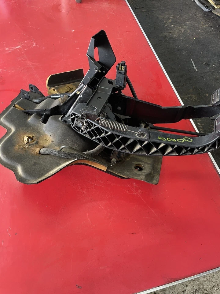 Volkswagen транспортер T4 педали в сборе педали сцепления тормоз акселератор VW - Изображение 3 из 4