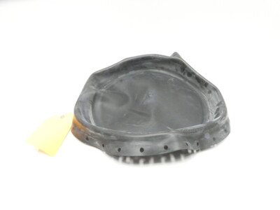 未使用　FISCHER VACUUM PRO MIDSIZE 90　ケース付 Fisher 2” EZ 667 Size 40 Stainless Steel Flanged Control