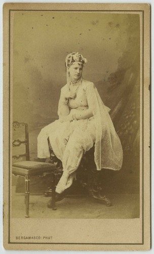 CDV 1870-80 Bergamasco à Saint-Pétersbourg Russie. Kreitel. Cantatrice Actrice ? - 第 1/2 張圖片