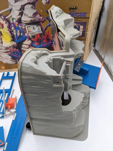 1989 ToyBiz DC Comics Batman Batcueva No. 4417 Película Juego Incompleto En Caja - Imagen 15 de 23