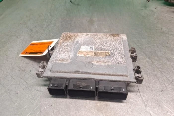 Centralina motore Mercedes-Benz Classe B Sports Tourer W246, W242 A6079002300 P2 - Immagine 2 di 3