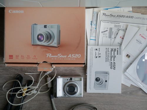 Vintage Canon PowerShot A520 Digital Camera - Photo 8/8