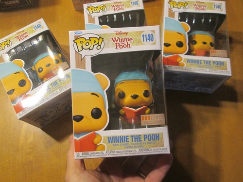FUNKO POP DISNEY WINNIE THE POOH Bedtime  # 1140 BOX LUNCH Reading Book