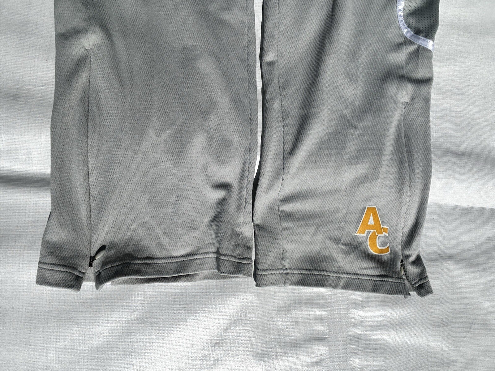 Picture 4 of 10