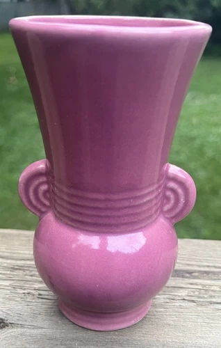 MCM ART POTTERY Brush McCoy Pink Art Deco Handled Vase 6”x3.5”