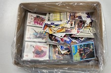 NBA New York Knicks Basketball Card Assortment w/Stars & Rookies (12x9x6)