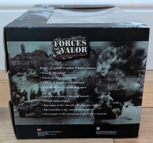 Unimax Forces of Valor 1:32 U.S. 6x6 1.5 Ton Cargo Truck ETO 1945, No. 81018 - Picture 6 of 6