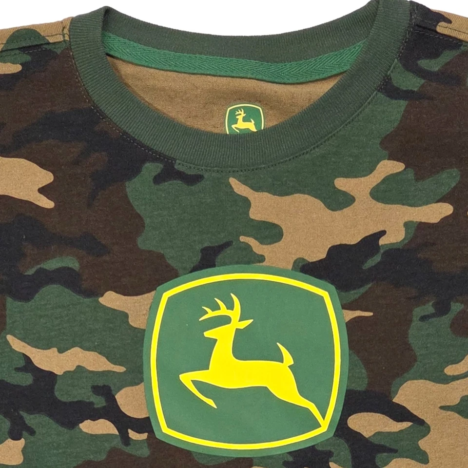 John Deere Boys Green & Brown Camo Tee Shirt T-Shirt Medium 8 - Image 3 of 3