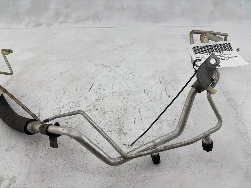 Nissan Versa 2012-2019 hatchback aire acondicionado manguera de descarga de refrigerante OEM Foto 4 de 4