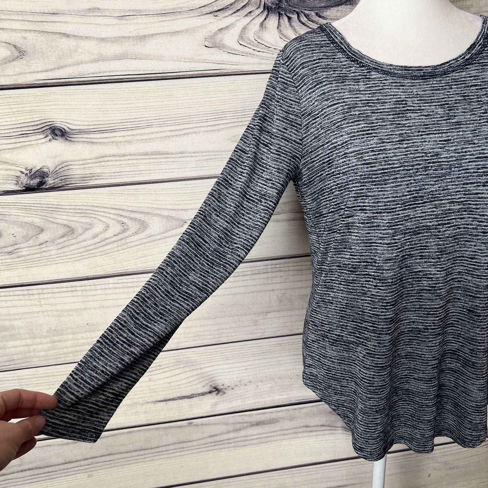 Athleta Navy Striped Breezy Split Back Athletic T… - image 6