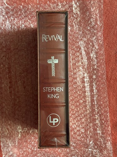 Revival Stephen King Lividian Publication Special Deluxe Limited Edition - Picture 8 of 14