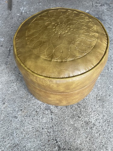Vintage 1970's Mustard Color Ottoman - Picture 3 of 5