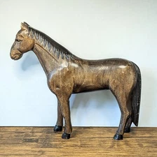 2003 Maxim Enterprises Inc. 9½" Wooden Horse, Hand Crafted Thoroughbred #81051